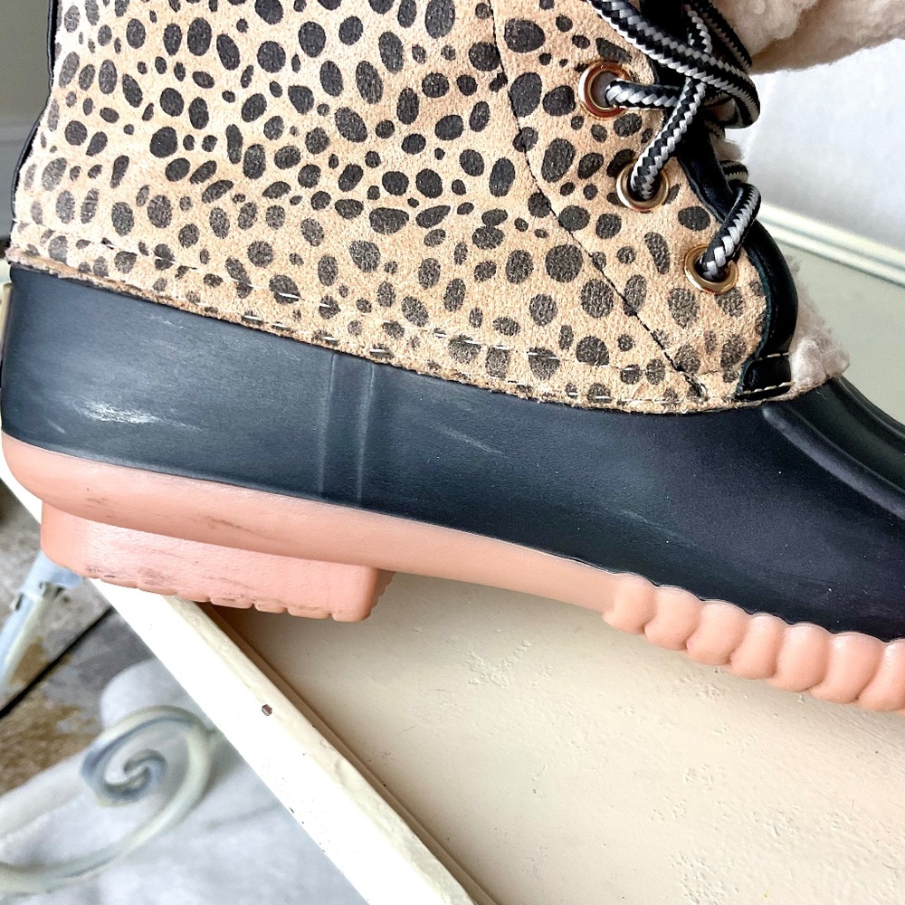 SIMPLY SOUTHERN Women's Tan Black Leopard Lace Up Rain Snow Duck Boots Size 7 - Picture 13 of 16